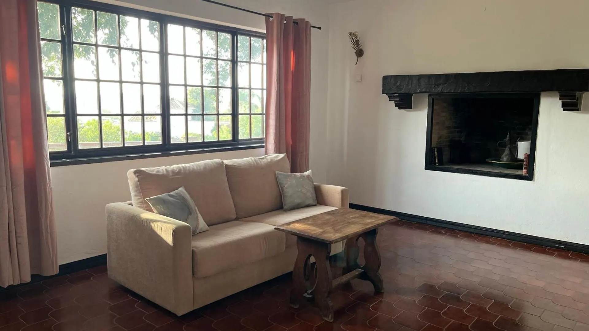 **  Finca La Mota Bed & Breakfast Alhaurin el Grande Spain